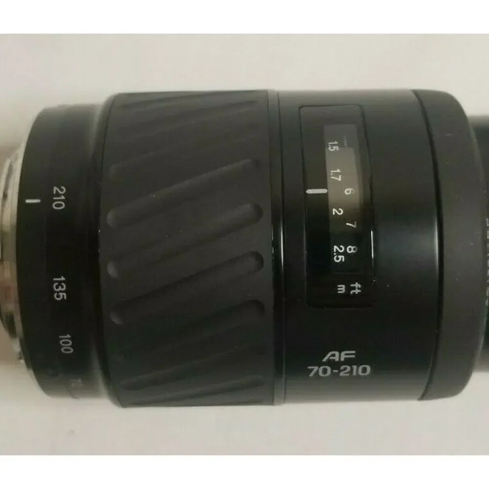 Minolta AF 70-210 Telephoto Zoom Lens - 1:4.5 (22) - 5.6 - With Hood
